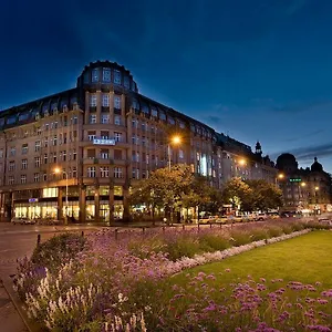 Ea Rokoko Otel