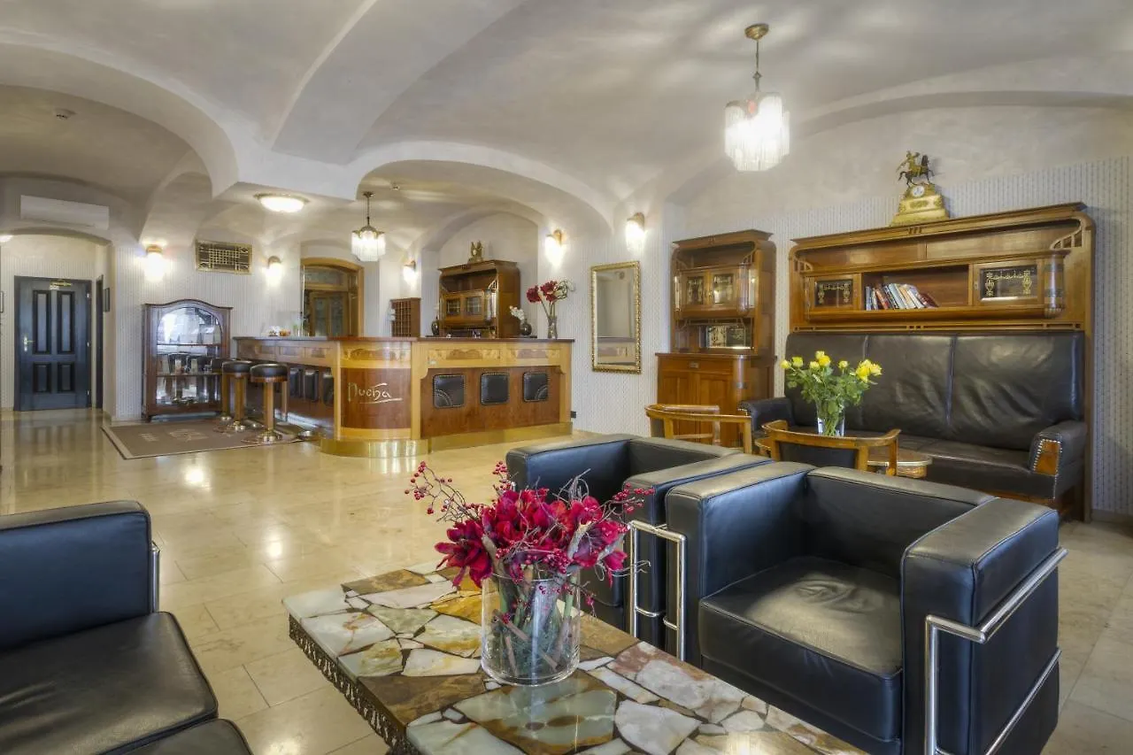 Hotel Mucha Πράγα