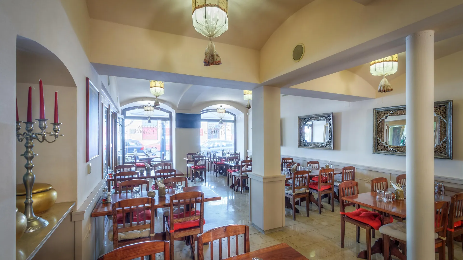 Hotel Mucha Πράγα