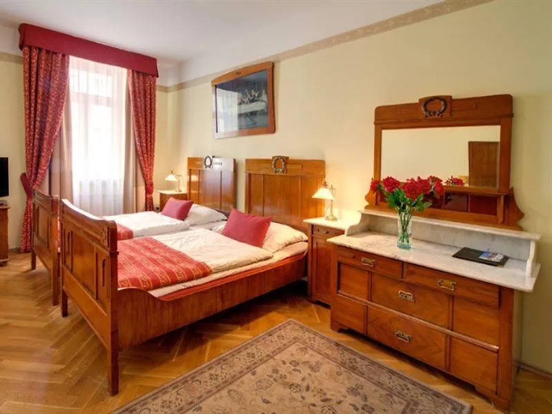 Hotel Mucha Praag