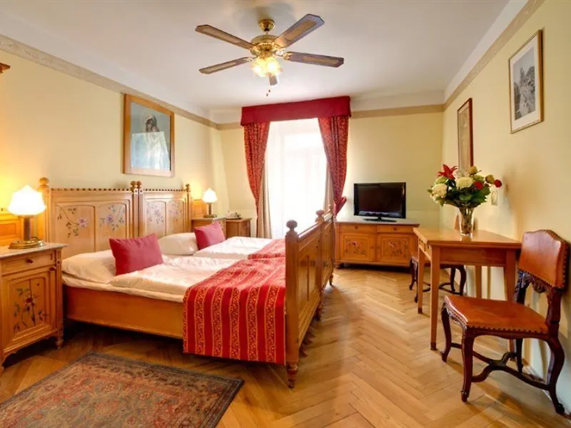 Hotel Mucha Πράγα