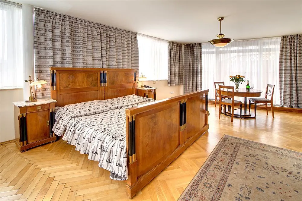 Hotel Mucha Πράγα Τσεχία
